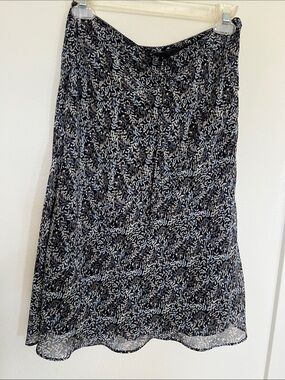 Old Navy Floral flare Midi Skirt with White Leaf Print
